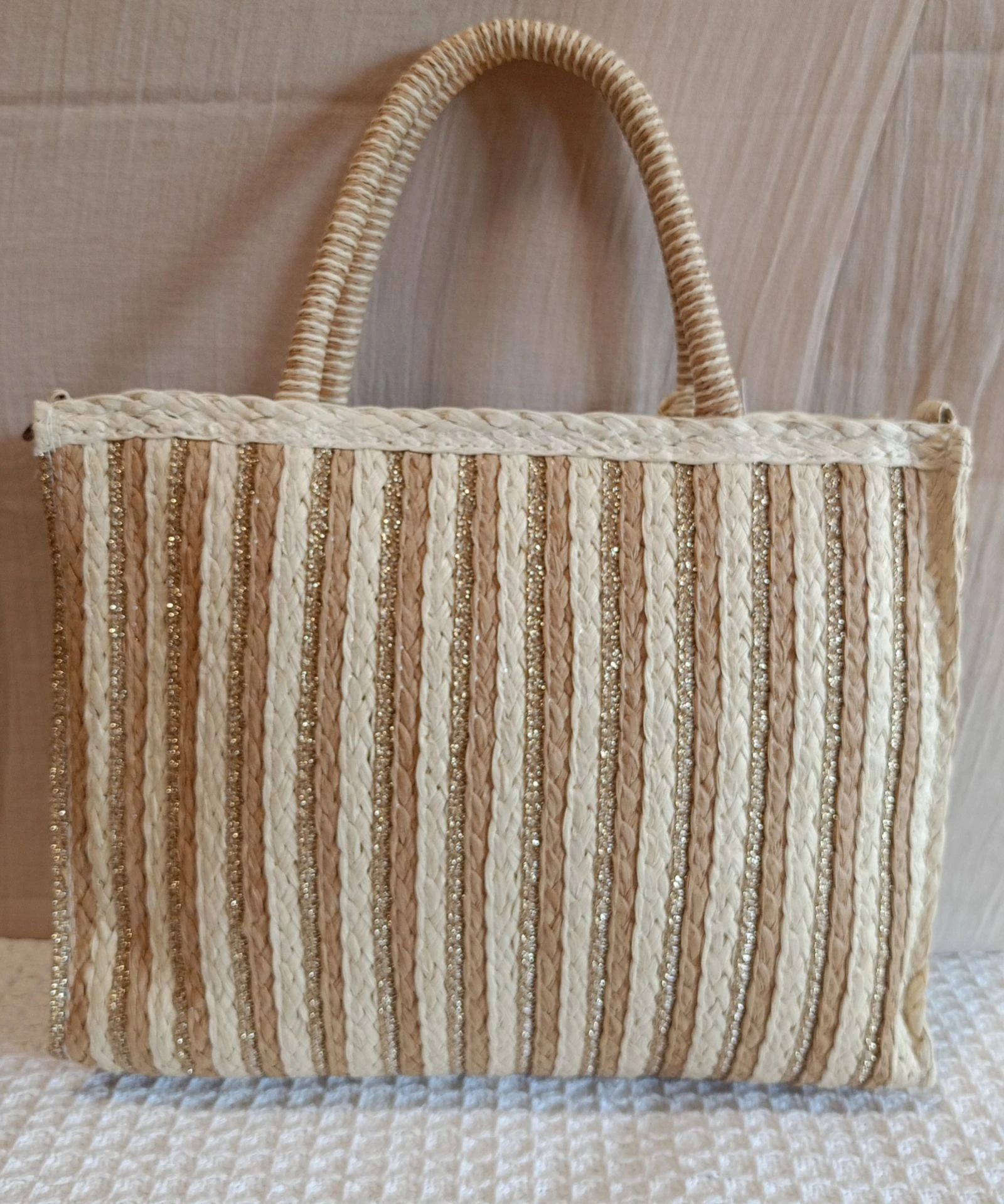 Beige witte gestreepte rotan tote tas met gouden details – photo 4